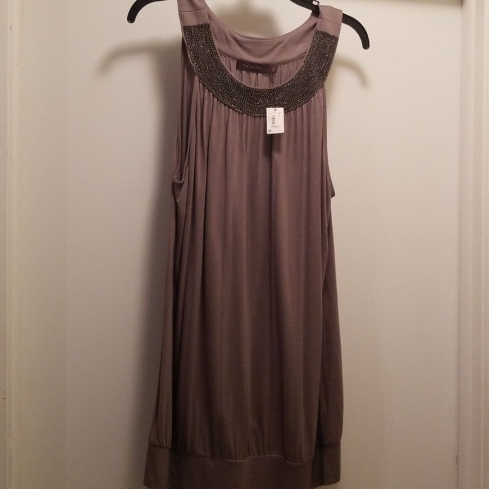 NWT Cute top can be dressed up or down